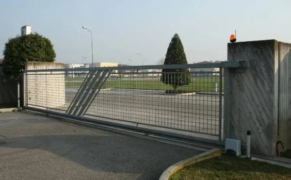 Sliding Gate