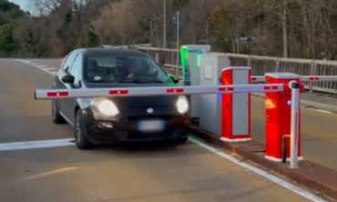 Permitted Entry Hydraulic Barrier System